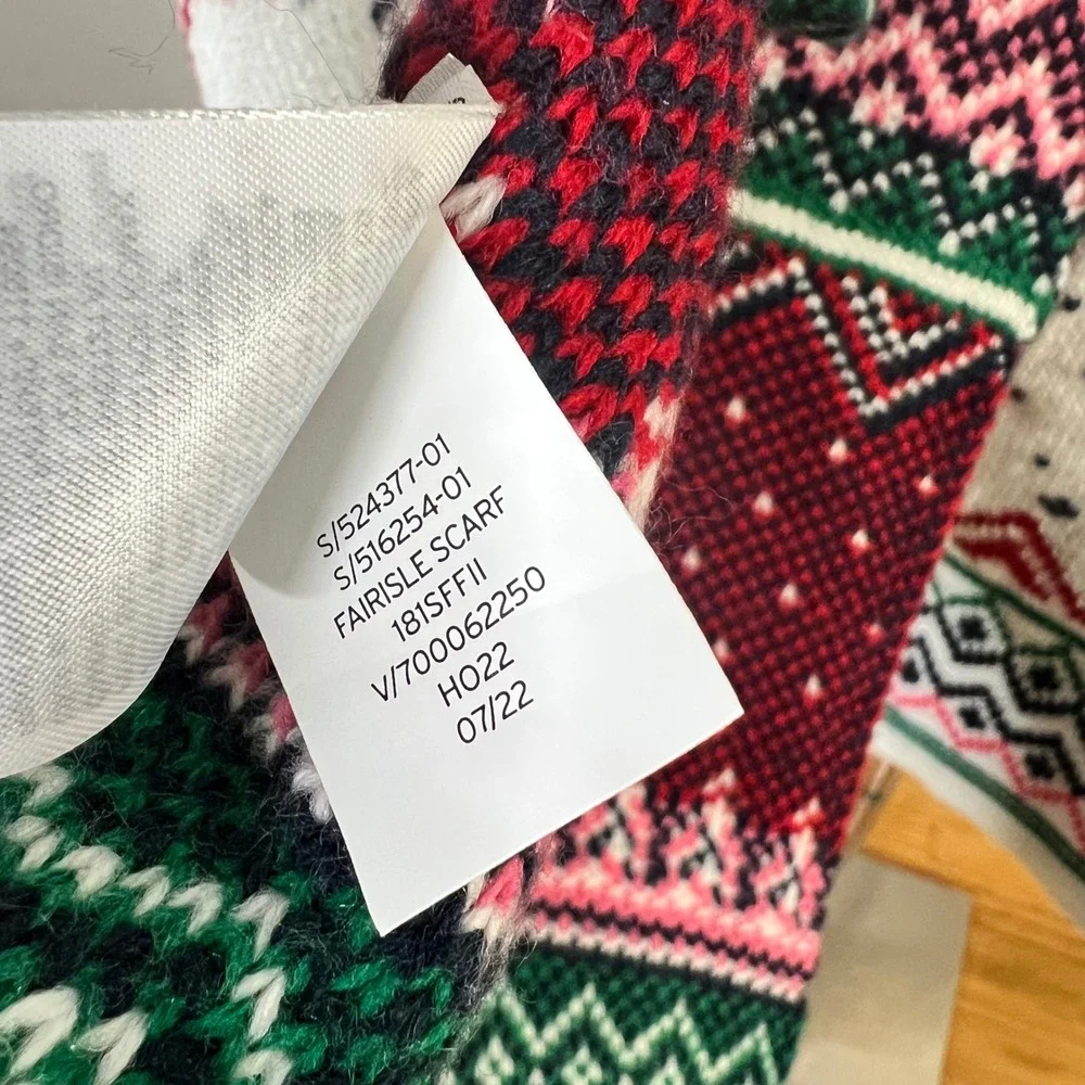 Gap Scarf Fair Isle‎ Scarf Unisex White Green Knit Holiday Winter Festive